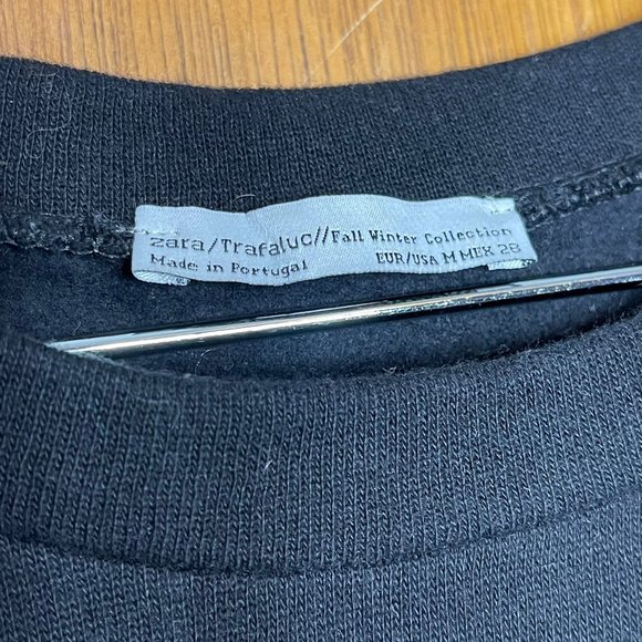 Zara Trafaluc Woman's Casual Heavyweight Graphic Crewneck Sweater Size Medium - Picture 3 of 4